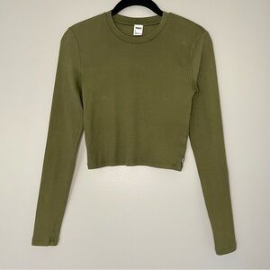 TNA Aritzia Green Long Sleeve Ribbed Crop Top